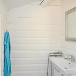 Feriehus Three-bedroom In Gedser